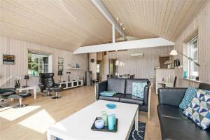 BL704-Blokhus-Soren-Petersvej-7