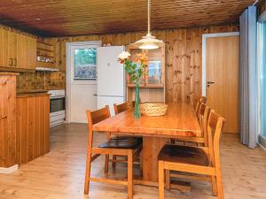6 person holiday home in Fårvang