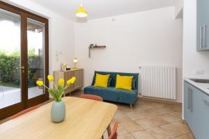 La Casetta di Viola, GardaLake, by Host4U