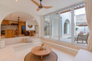 Villa Valli 6 Luxury Mediterranean Villa with Private Pool, Sauna in Bingin