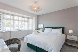 Free Parking 14-Bed Home Large Groups