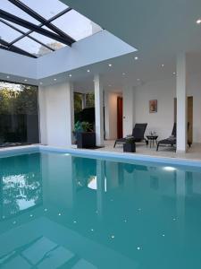 EXCEPTIONNEL Studio VERSAILLES