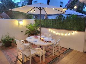 El PI Apartamento con jardín a 2 minutos playa y 2 minutos centro