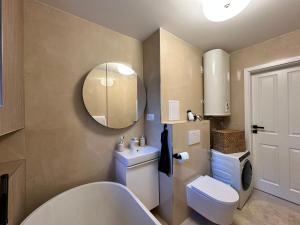 Mileticova street, keyless, AC