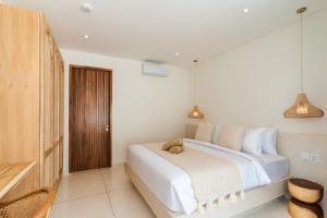 Stylish 2BR Mediterranean Villa Bingin