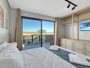 Condomínio Clube Luxo Marina Privativa 5 Suítes