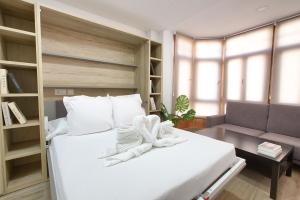 Hurtado de Mendoza by Cuencaloft