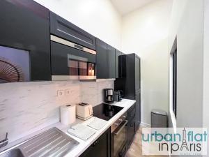UrbanFlat 05 - Courtyard Apartment in Central Paris