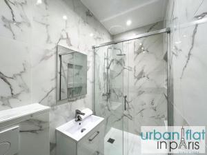UrbanFlat 05 - Courtyard Apartment in Central Paris