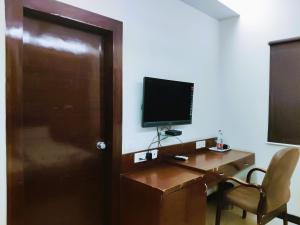 Athasri Hotel Infantry Road