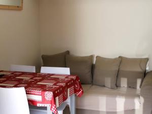 Appartement 2 pièces cabine 4 pers, exposé Ouest avec balcon et parking collectif - FR-1-263-481