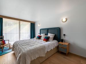 Appartement spacieux avec jacuzzi, Courchevel - FR-1-562-79