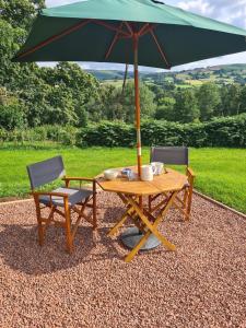 Shepherds Hut in heart of the Brecon Beacons