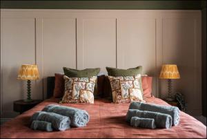 Seaside Serenity 3-Bed Gem with Beach Views