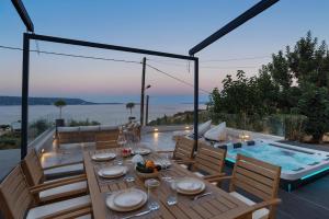 Villa Seaview Serenity - Jacuzzi & Panoramic Views