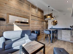 Charmant appartement rénové au centre avec balcon et WIFI - FR-1-567-93