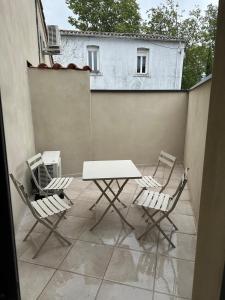 Duplex climatisé avec terrasse et parking privatif