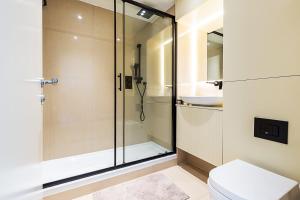 Contemporary Stratford Escape