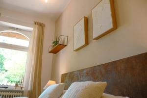 Big-size Bett Gartenapartment