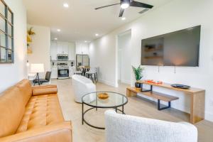 Stylish Brownsville Stay Coastal Day Trips!