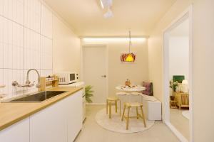 Konkuk Univ & Sungsu Cozy Stay 1-minute walk from Konkuk Univ Station