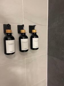 Modern Comfort Near Colleges Perfect Mid Term Stay