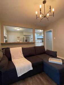 Modern Comfort Near Colleges Perfect Mid Term Stay