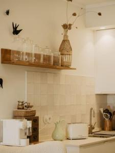 Stylish Studio Overlooking Lagos Marina - Mid-Term