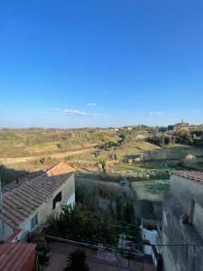 Le Acacie Apartment Lari Vista Castello