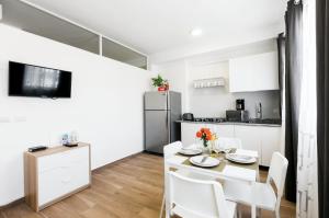 TROPICAL OASIS - studios with good location - PLAYA LOS CORALES