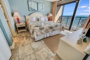 Stunning Views 2BR Oceanfront,Beach Cove Pools
