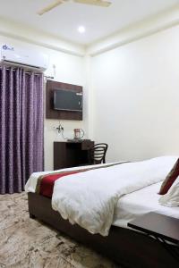 Mahalaxmi Paying Guest House