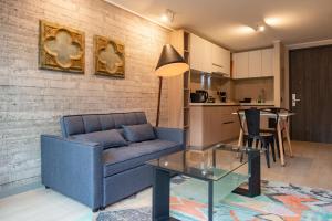 HOM I Exclusivo Dpto 1D1B 3PAX Santiago Centro