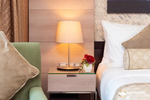 Dubai Mall Apartments by Suitestay