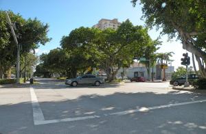 Apartment3BR2BA King Bed, Parking, Washer& Dryer