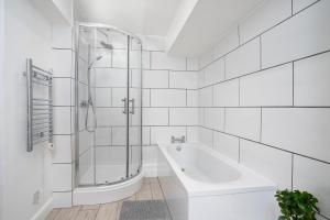 2Bed-2Bath Flat, City Centre