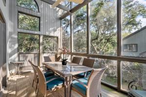 4568 Parkside Villa by Akers Ellis Rentals