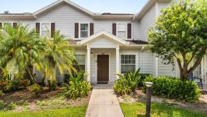 Upstay Modern 3BR Townhome with Pool near Disney