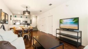 Upstay Modern 3BR Townhome with Pool near Disney