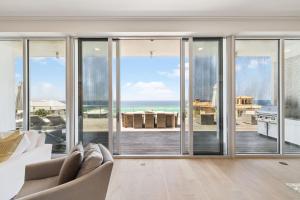 Luxurious Penthouse Condo with Stunning Gulf Views! #402 Viridian in Seagrove 5BR Sleeps 12 condo