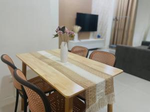 JC7 Cozy Studio at Candon City Proper - JEMS Bldg 3rd Floor