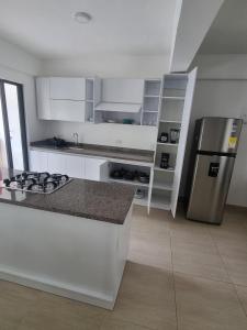 apartamento acogedor, ambiente tranquilo, y muy central en segundo piso