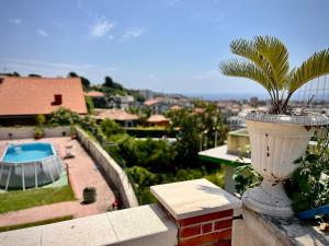 Domus Apartment in villa, swimming pool and private parking