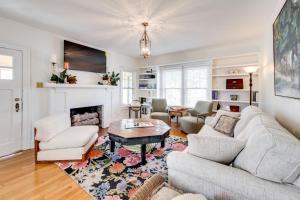 Bourbon Trail Fun Dtwn Lebanon Home with Game Room
