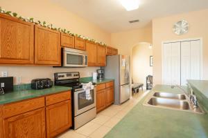 Large Home Pool Spa & Game Room Near Disney