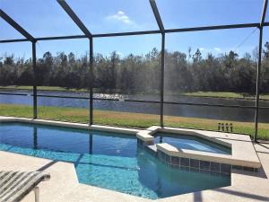 Lake View 2-Masters Near Disney & Theme Parks