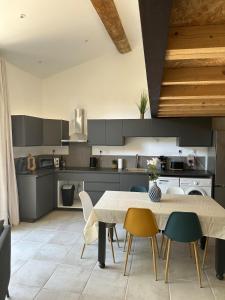 Hidden Rempart Duplex lumineux paisible et climatisé