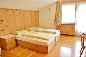 Two Connecting Double Rooms room in Hotel Garnì al Plan