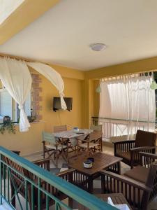 Xenius Zeus Sea View Maisonette in Glarokamvos II