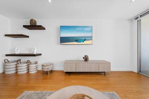 The Orchid-Beachfront Bliss Spacious 2BR Apt In Santa Monica